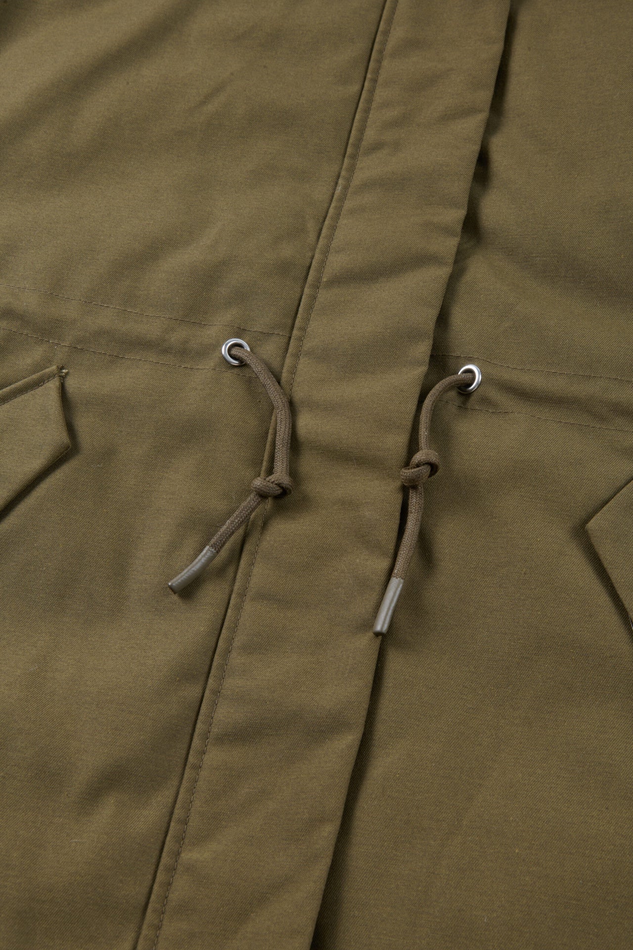 Kimi parka Embassy of briks and logs