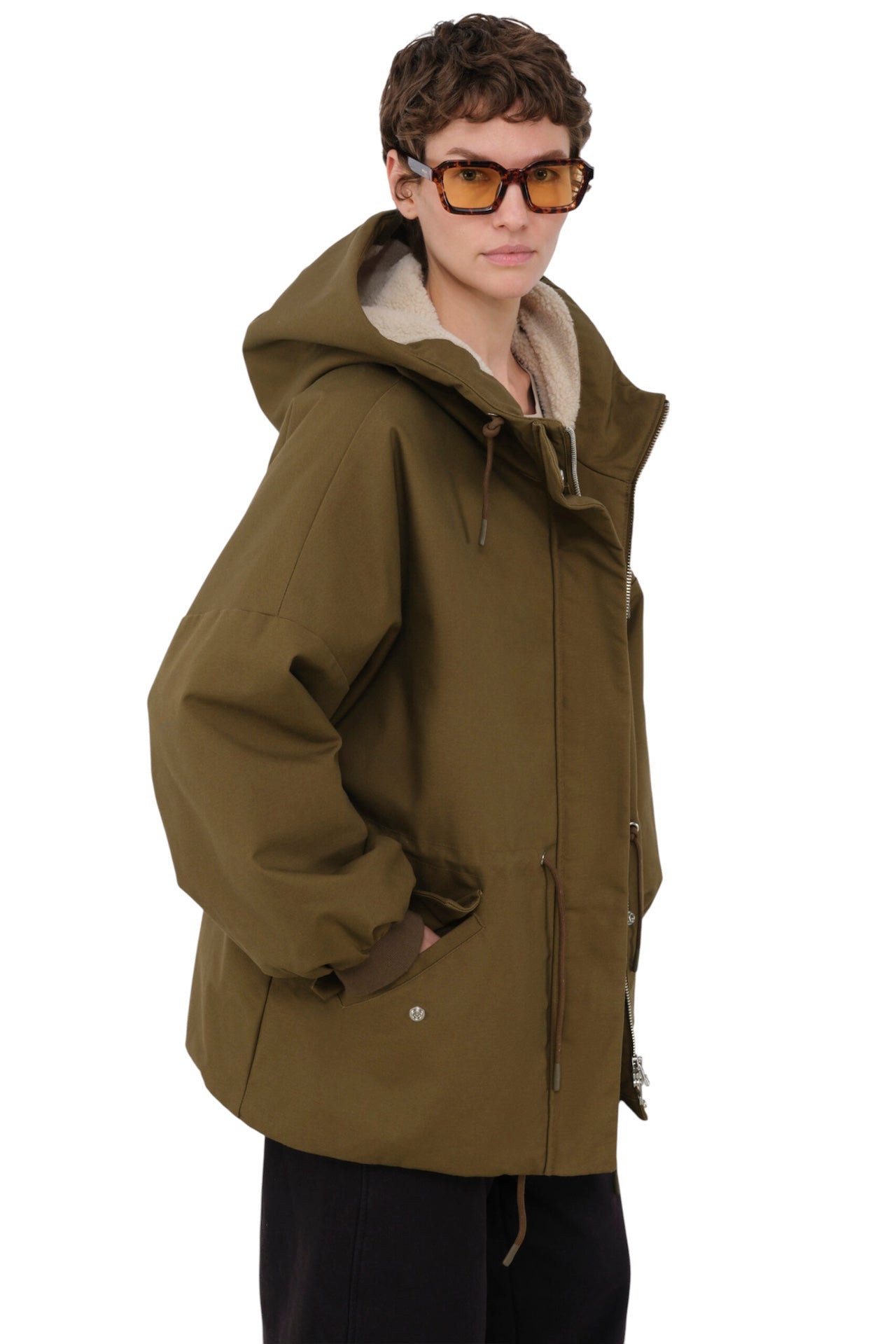 Kimi parka Embassy of briks and logs