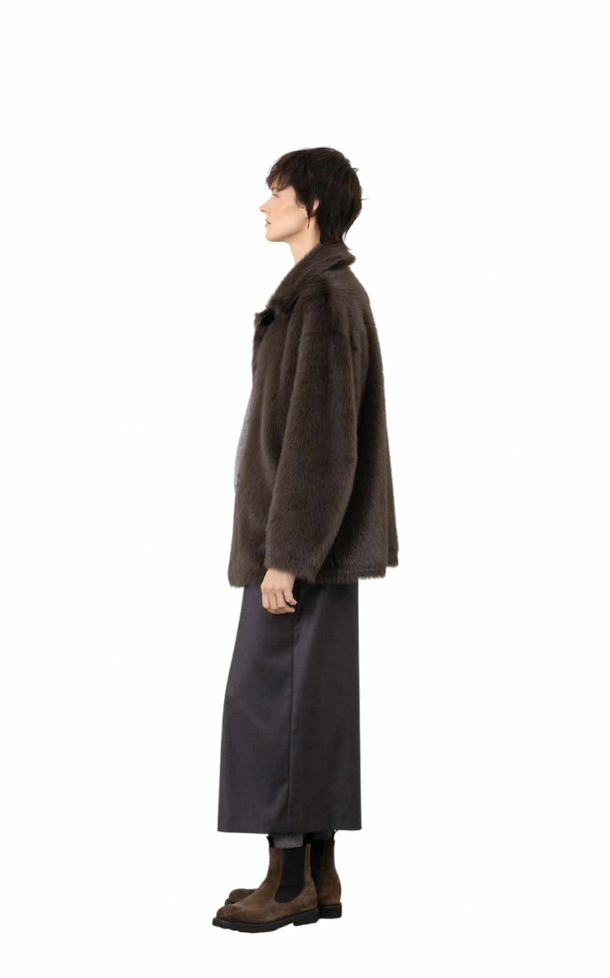 Giaccone reversibile marrone Rialto 48 indossato, vista laterale del taglio corto.
