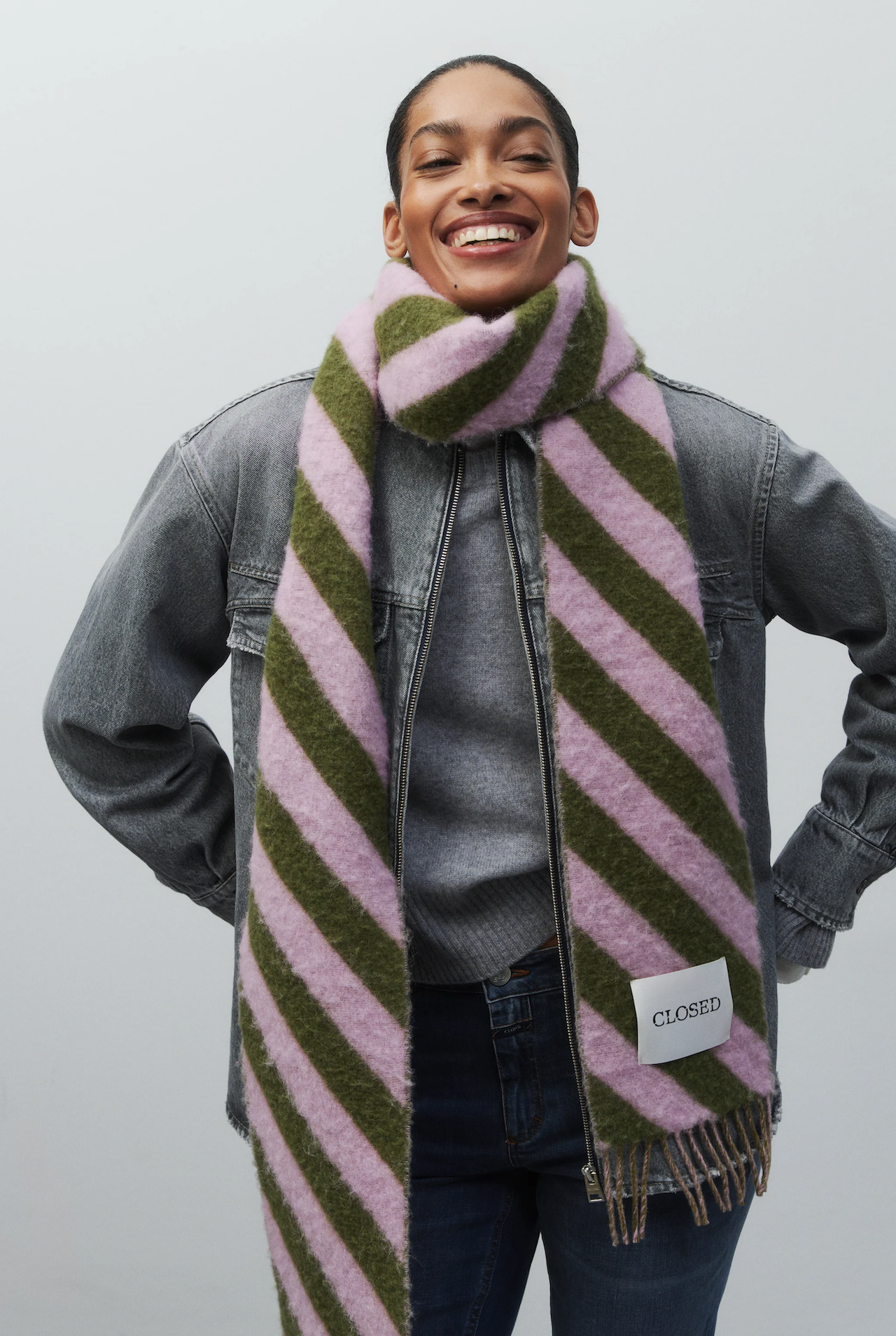 Sciarpa a righe unisex Closed