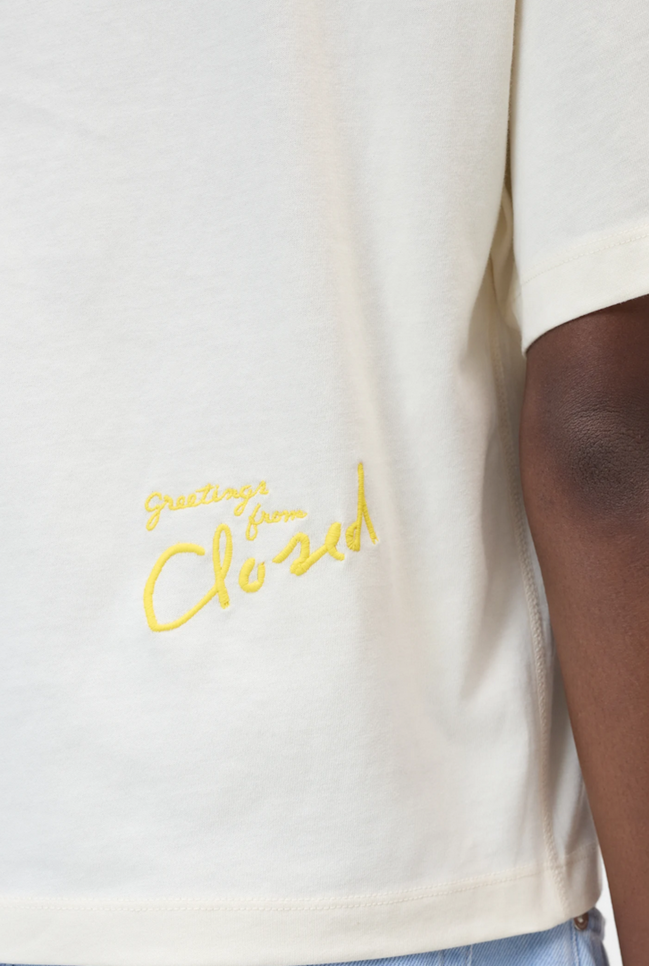 T-shirt con ricamo Closed