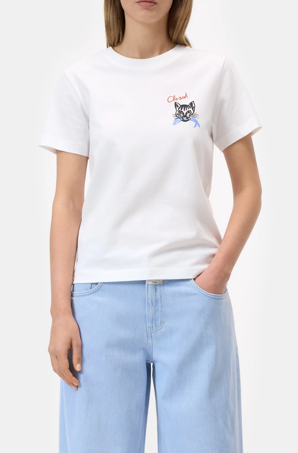 T-shirt con ricamo gattino Closed